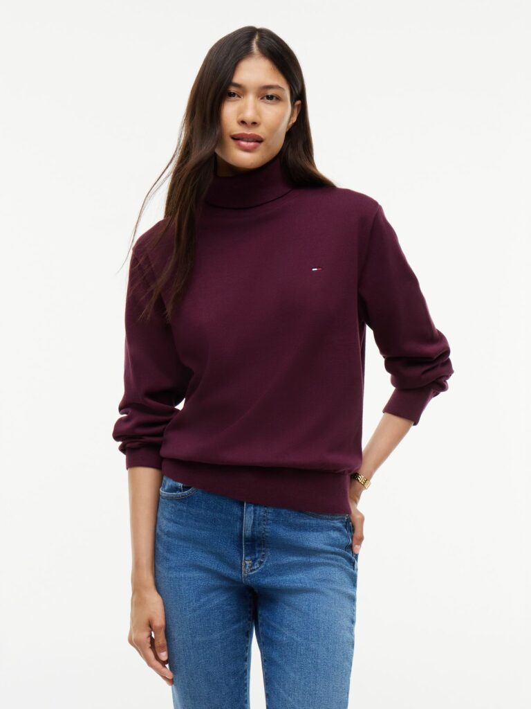 TJW ESSENTIAL TRTLNK SWEATER