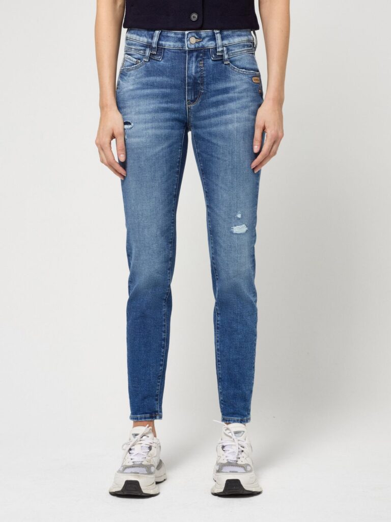 94ANNA - relaxed fit